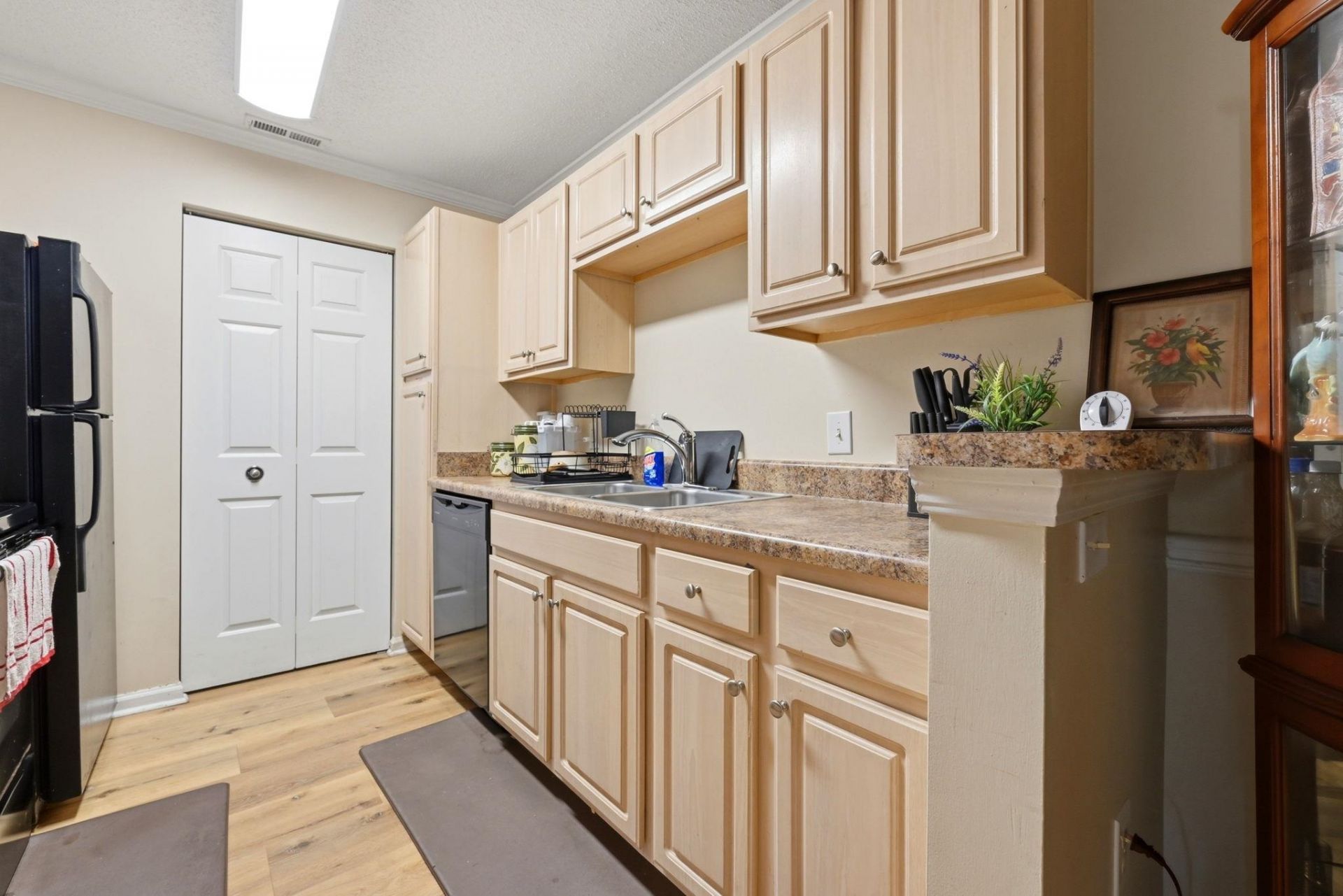 3756 Citation Way Photo 7