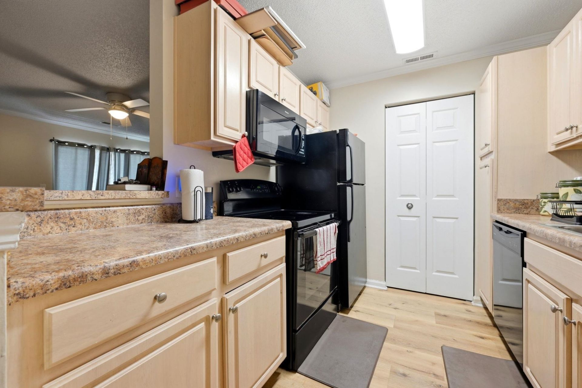 3756 Citation Way Photo 8
