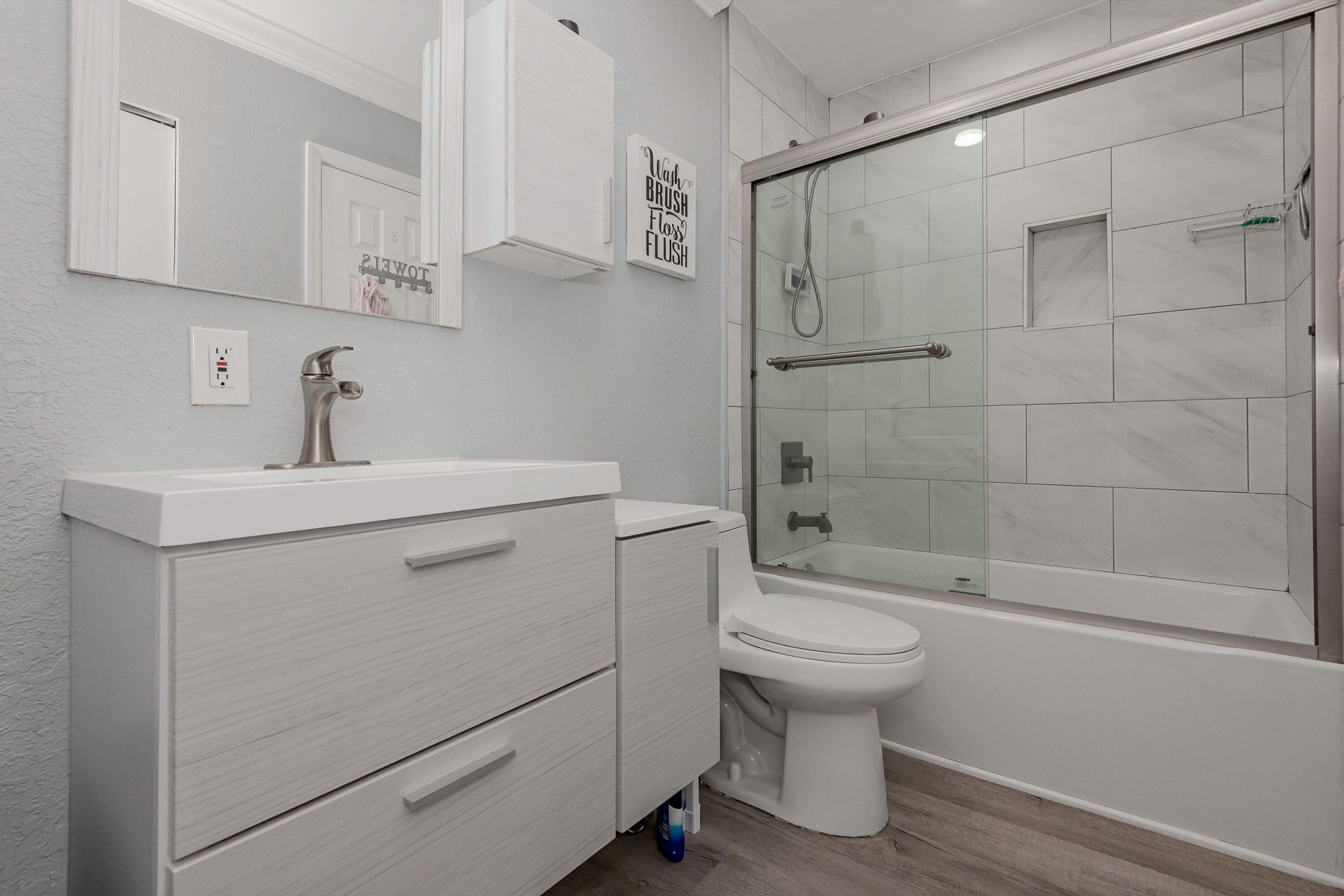 1820 N 46th Avenue, Hollywood, FL 33021 Photo