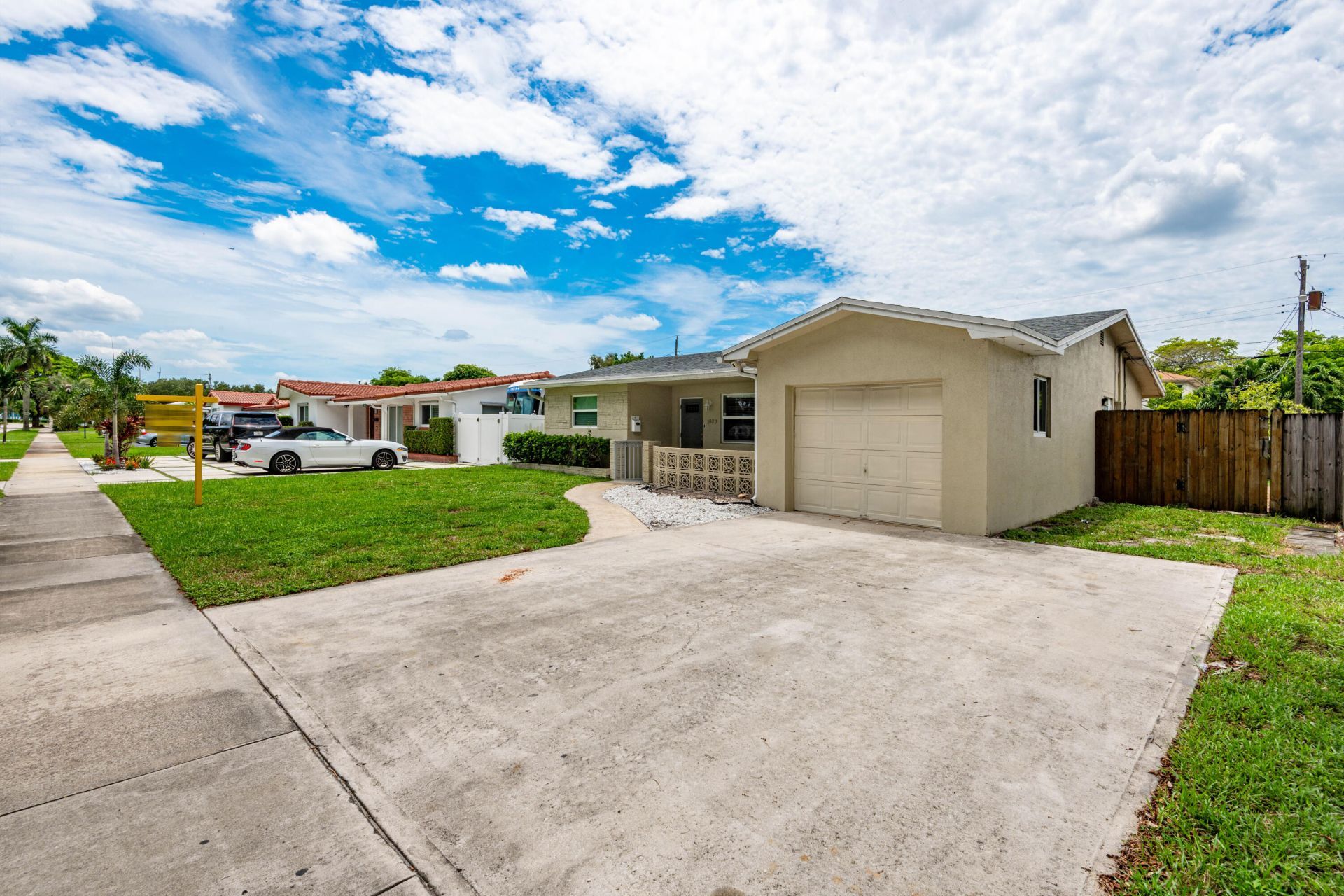 1820 N 46th Avenue, Hollywood, FL 33021 Photo