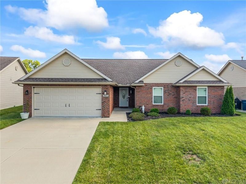 3013 Chinook Pass, Piqua, OH 45356 Photo 1