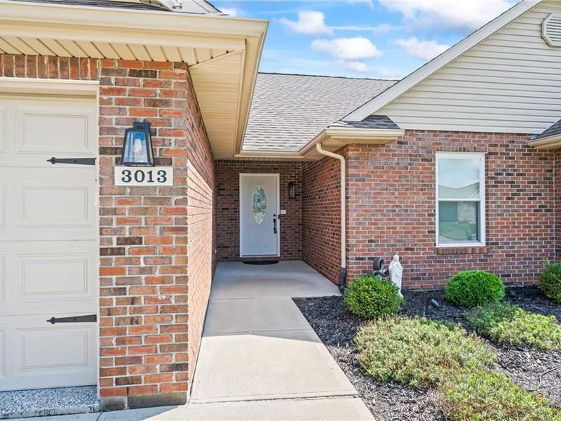 3013 Chinook Pass, Piqua, OH 45356 Photo 2
