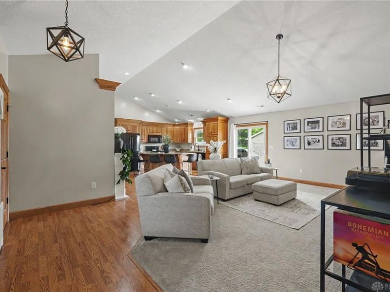 3013 Chinook Pass, Piqua, OH 45356 Photo 6