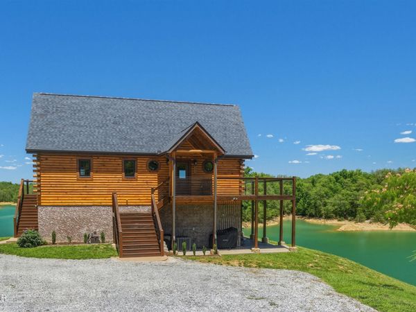 375 Perry Branch Way , Sevierville, TN 37876