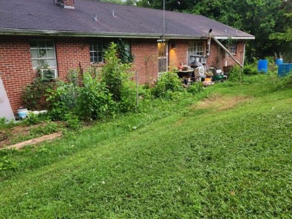 606 Sulphur Springs Rd , Clinton, TN 37716