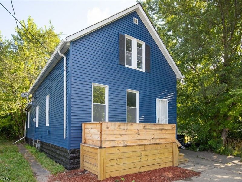 5011 Guy Avenue, Cleveland, OH 44127 Photo 2