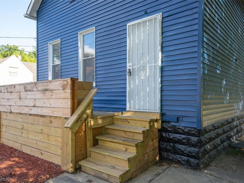 5011 Guy Avenue, Cleveland, OH 44127 Photo 4