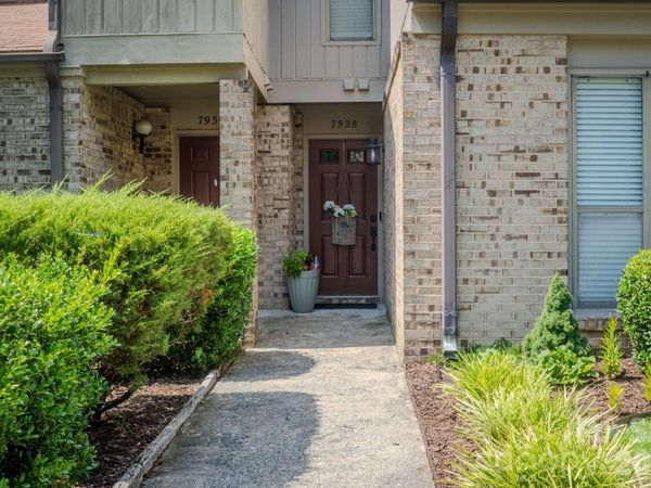 7928 Charter Oak Lane, Charlotte, NC 28226