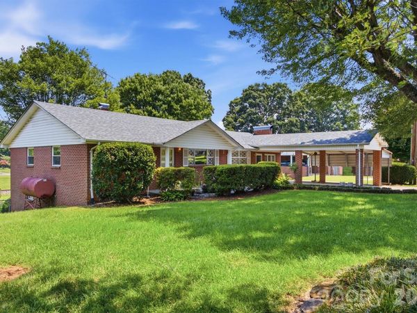 4110 Kendell Place, Hudson, NC 28638