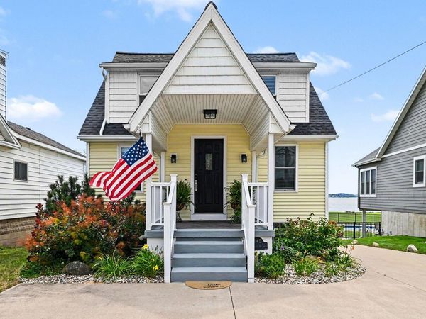 345 Ruddiman Drive, Muskegon, MI 49445