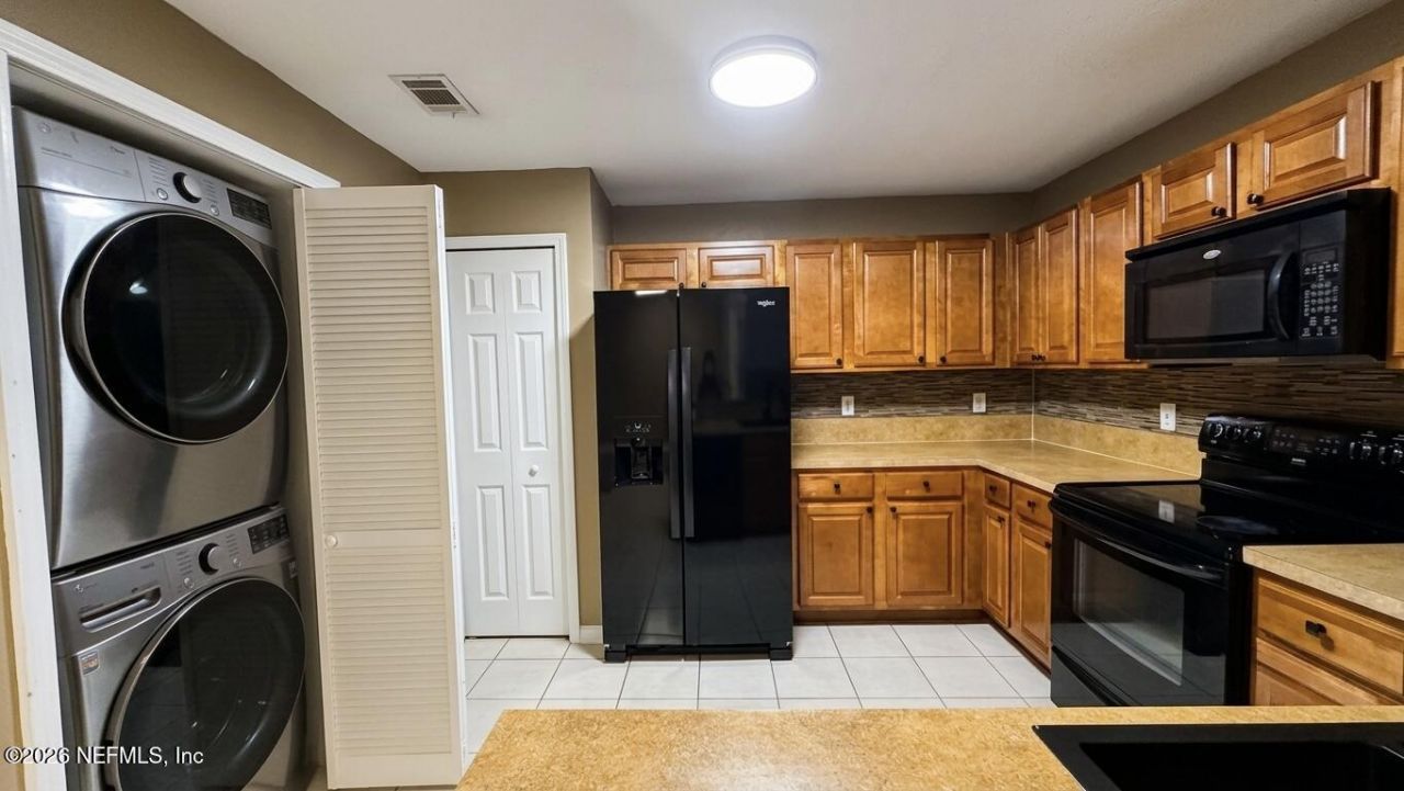 3610 Kirkpatrick Circle, Unit 16, Jacksonville, FL 32210 Main Photo