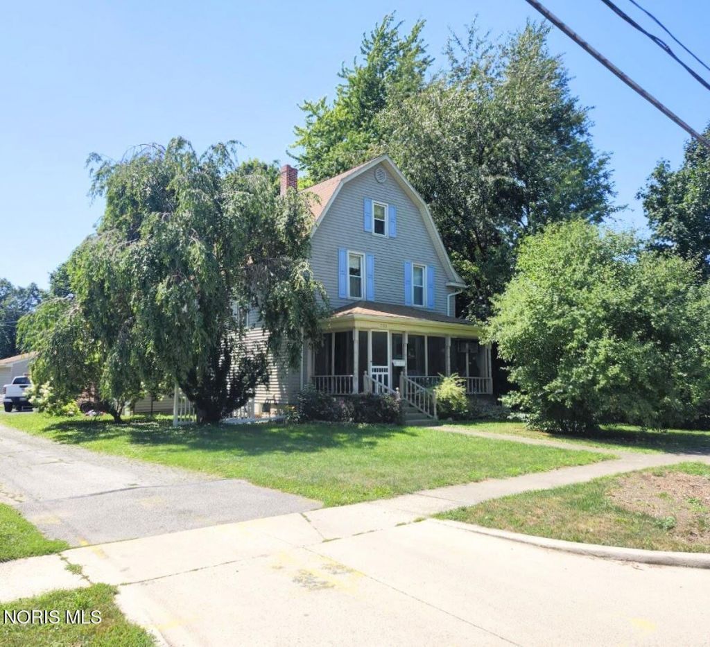 203 W Jackson Street, Fostoria, OH 44830 Main Photo