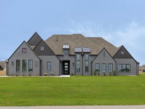 103 E 165th Place S, Glenpool, OK 74033