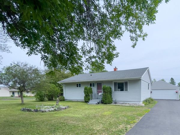 11 Ives Road, Silver Bay, MN 55614