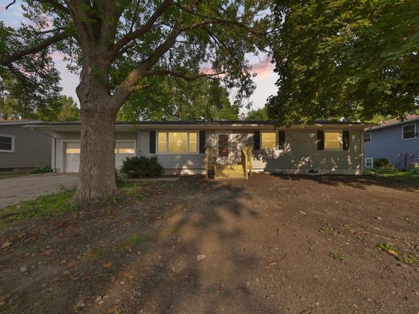 1209 7th Street SE, Waseca, MN 56093