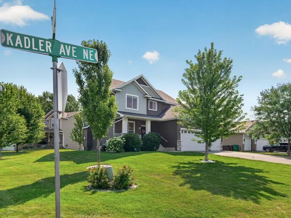 625 Kadler Avenue NE, Hanover, MN 55341