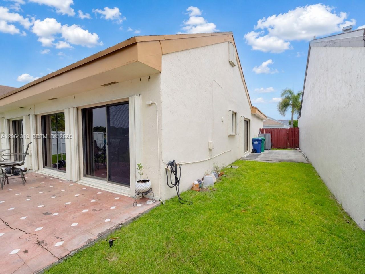 18772 NW 80th Ct, Hialeah, FL 33015 Photo