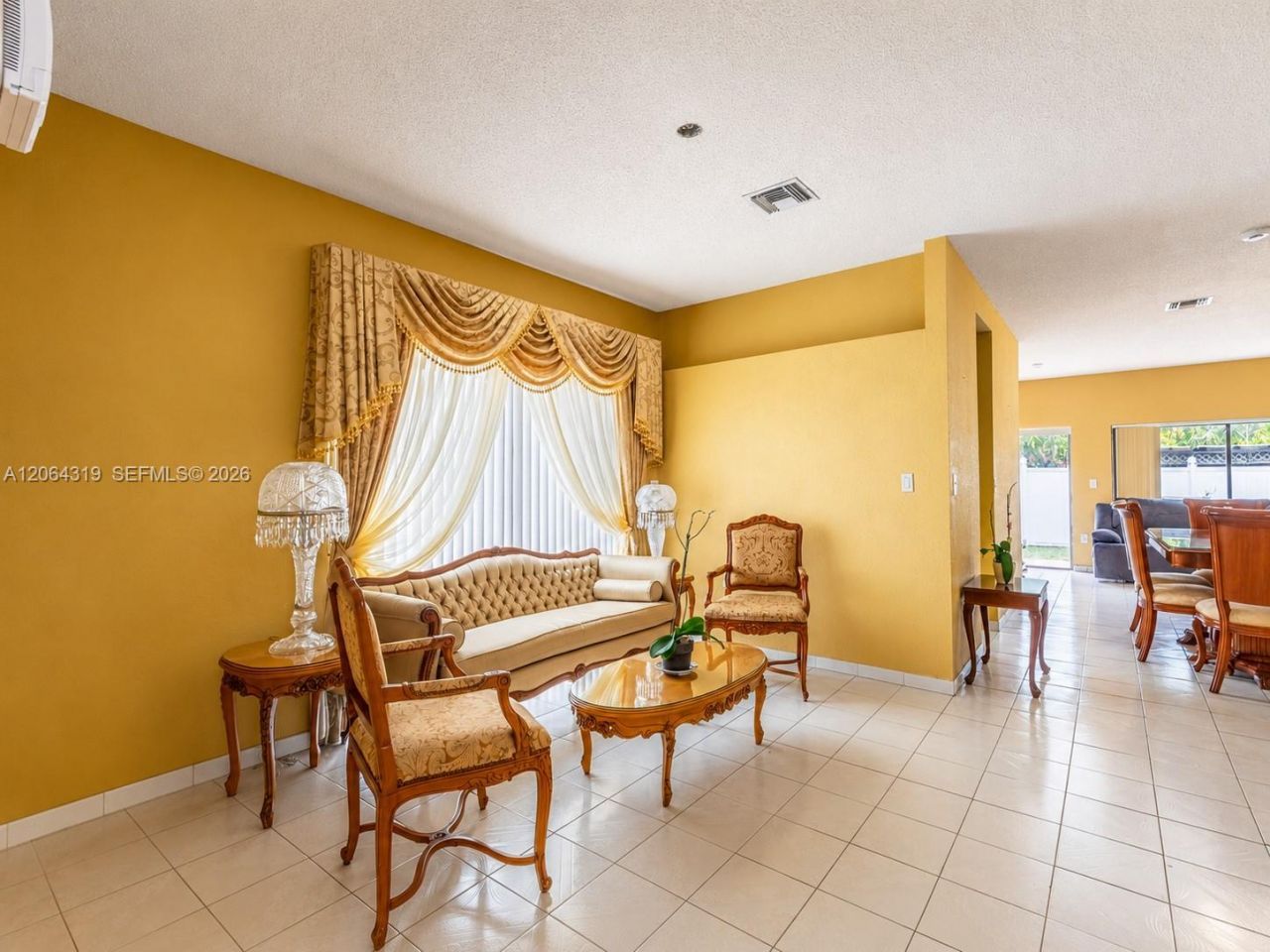 18772 NW 80th Ct, Hialeah, FL 33015 Photo