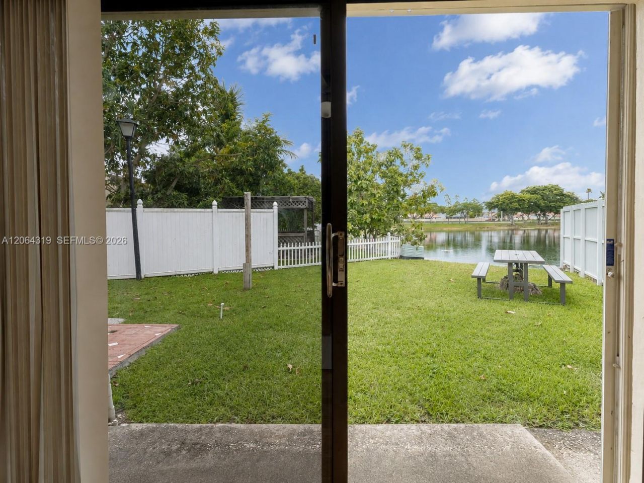 18772 NW 80th Ct, Hialeah, FL 33015 Photo