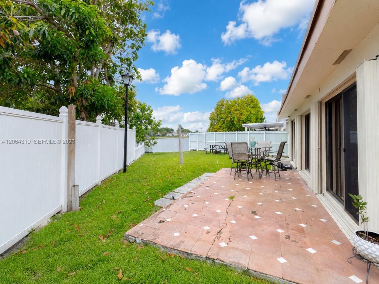 18772 NW 80th Ct, Hialeah, FL 33015 Photo