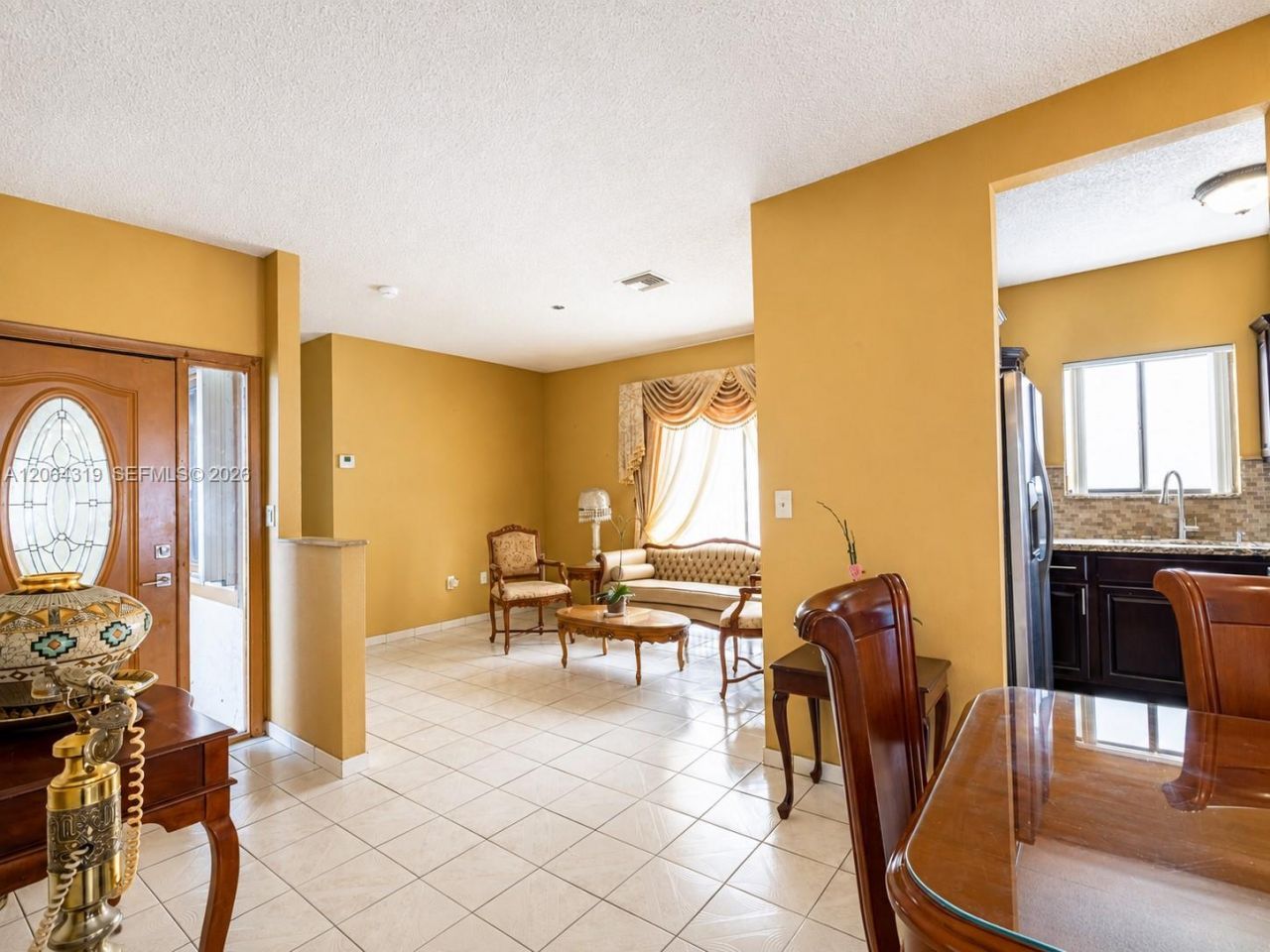 18772 NW 80th Ct, Hialeah, FL 33015 Photo