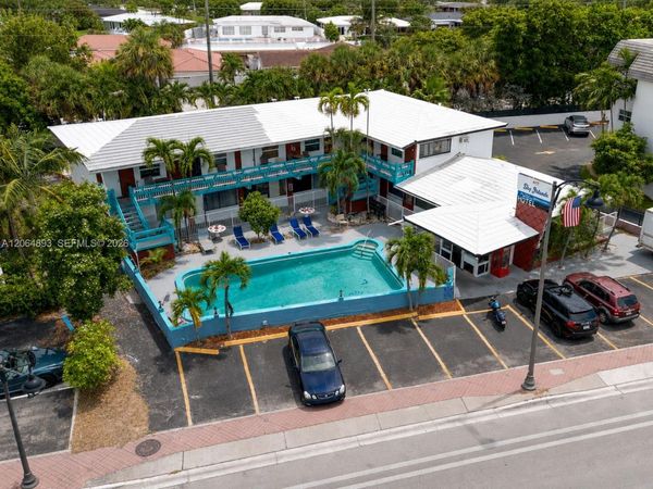 4117 N Ocean Blvd , Fort Lauderdale, FL 33308