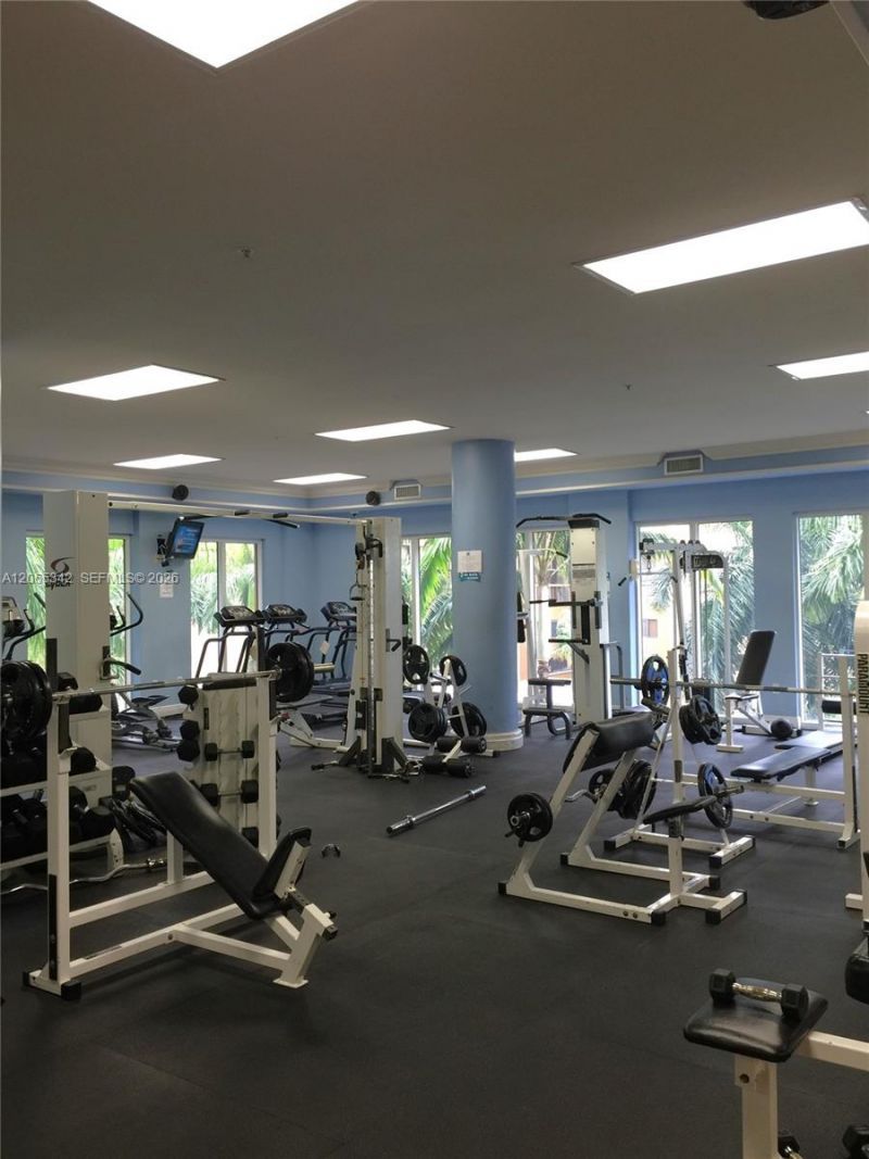 5091 NW 7th St, Unit 1007, Miami, FL 33126 Photo