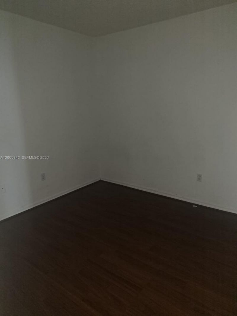 5091 NW 7th St, Unit 1007, Miami, FL 33126 Photo