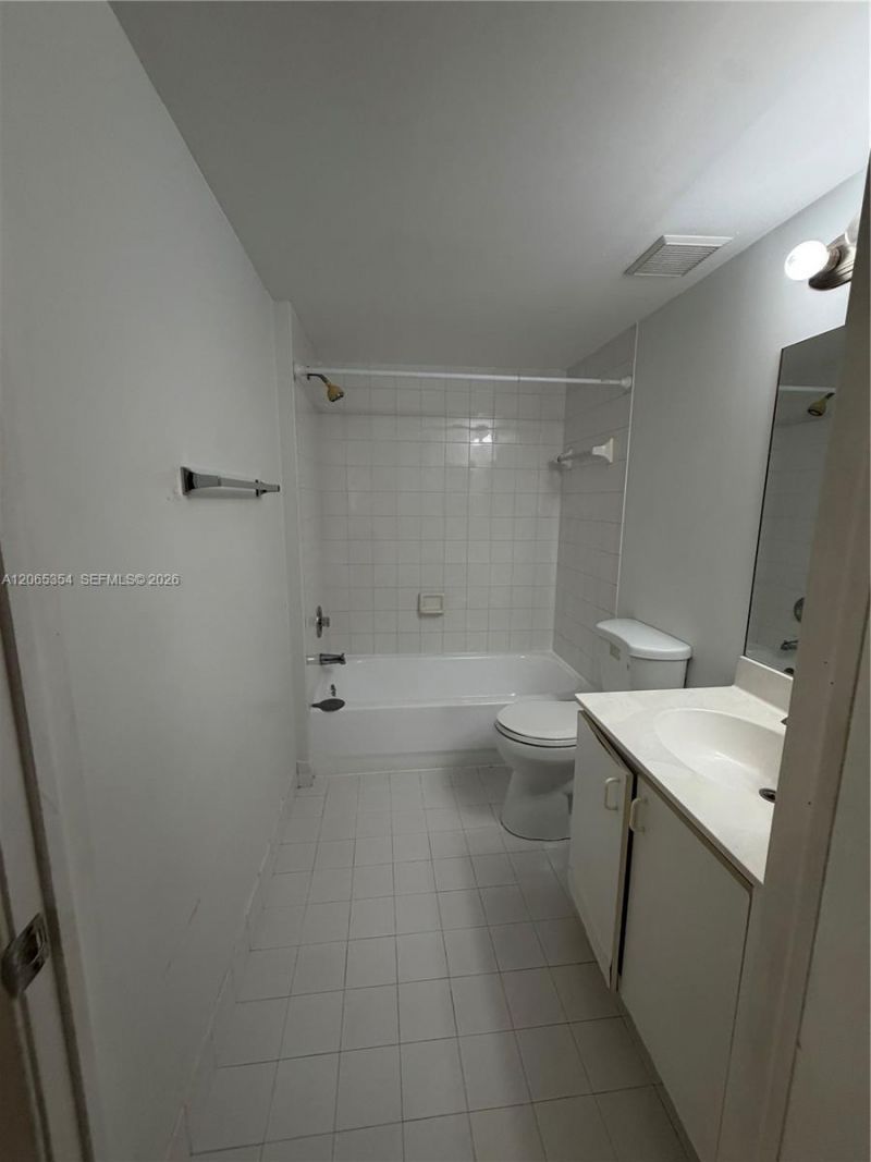 14911 SW 80th St, Unit 111, Miami, FL 33193 Photo