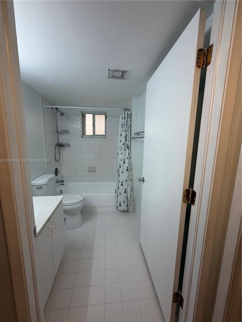 14911 SW 80th St, Unit 111, Miami, FL 33193 Photo