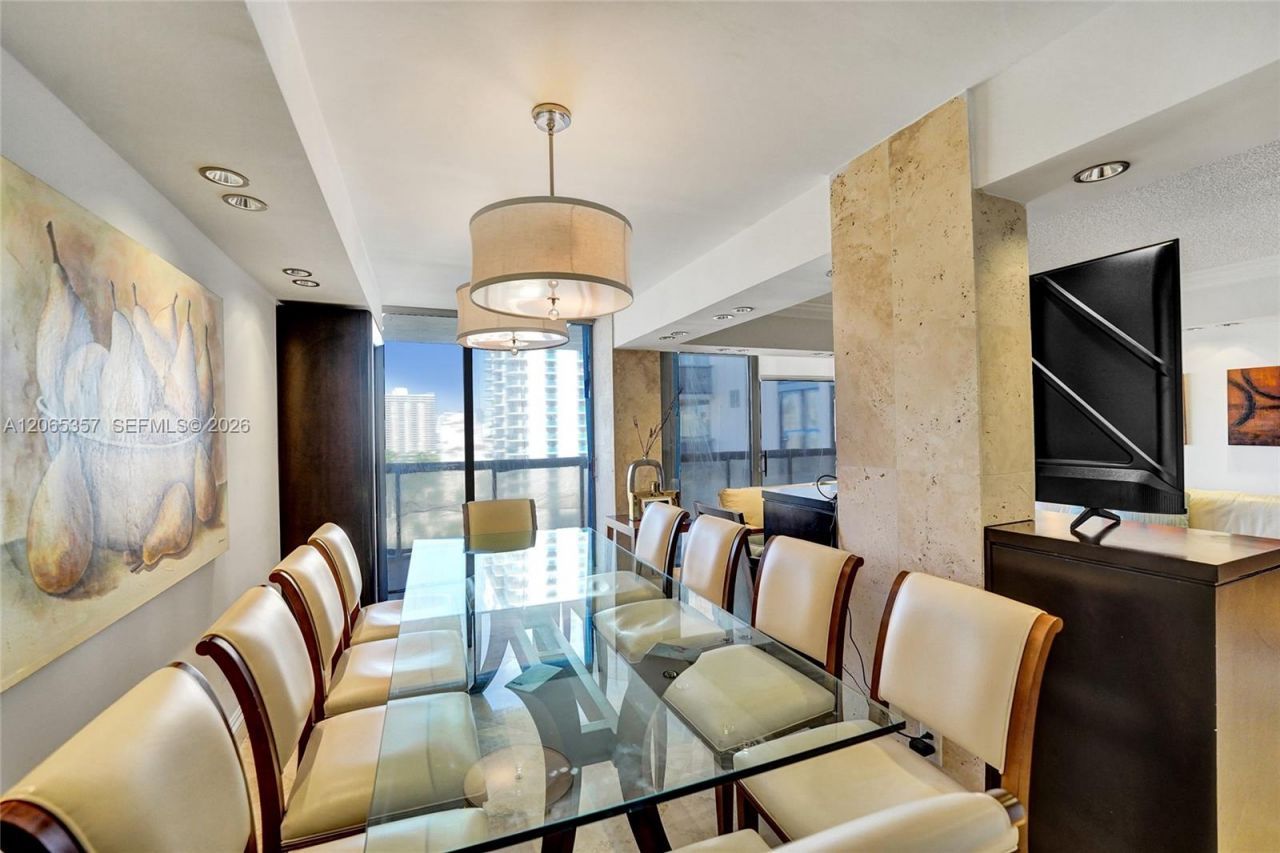 19667 Turnberry Way, Unit 12F, Aventura, FL 33180 Photo