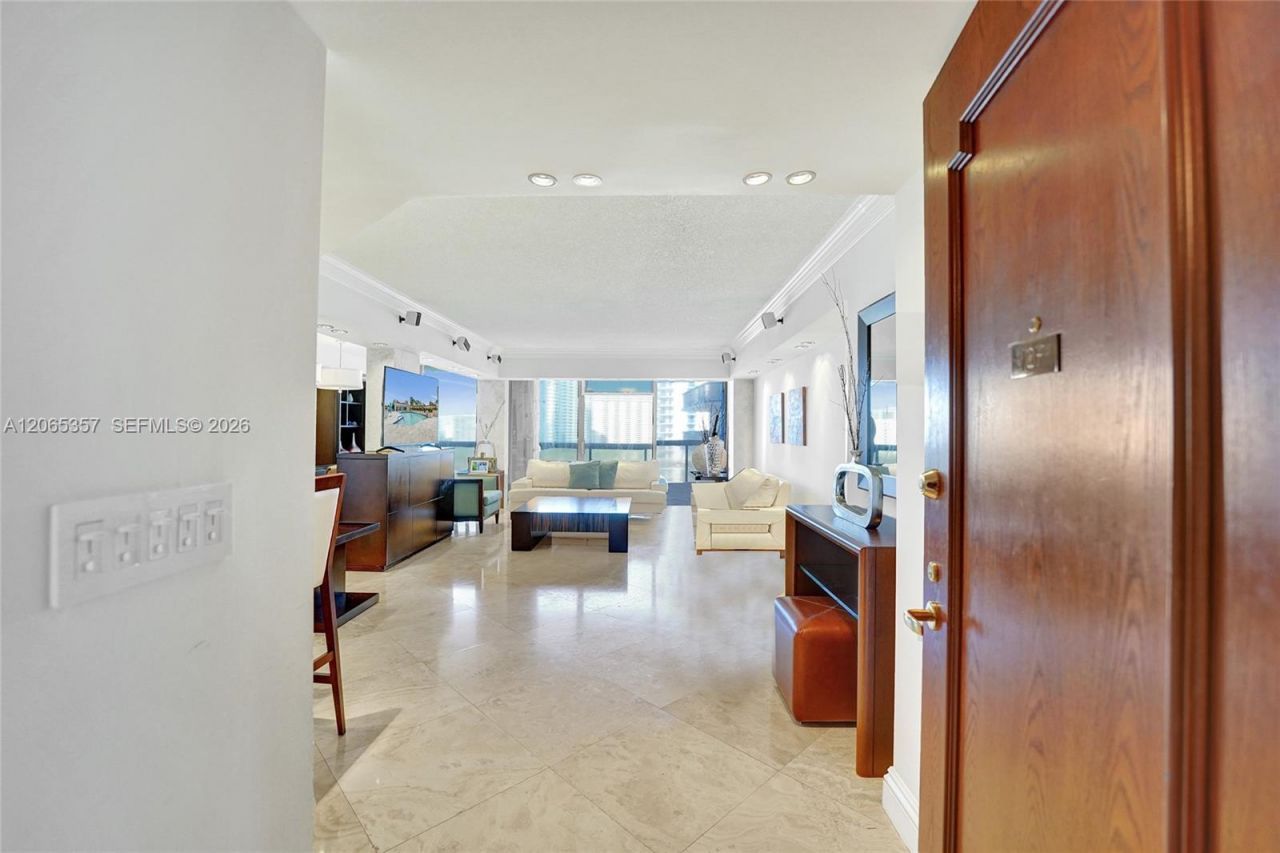19667 Turnberry Way, Unit 12F, Aventura, FL 33180 Photo