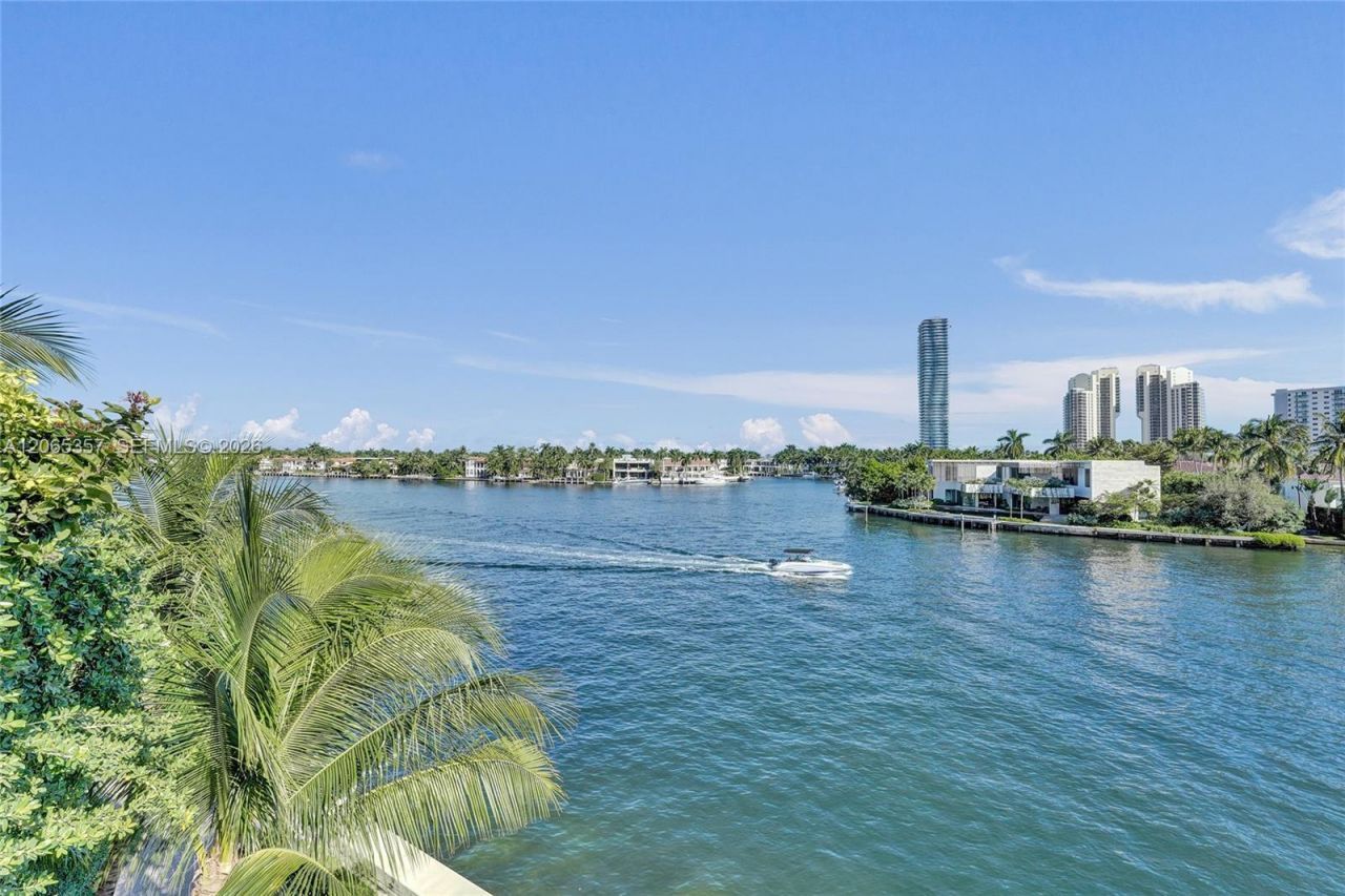 19667 Turnberry Way, Unit 12F, Aventura, FL 33180 Photo