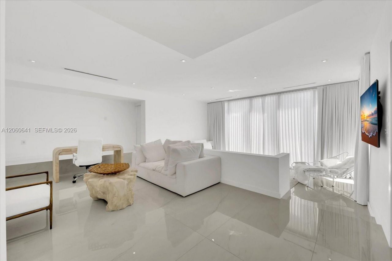 7830 Atlantic Way , Miami Beach, FL 33141 Photo