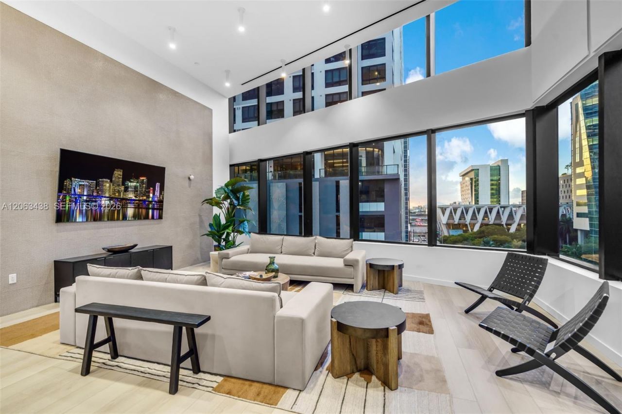 225 N Miami Ave, Unit PH-3712, Miami, FL 33128 Photo