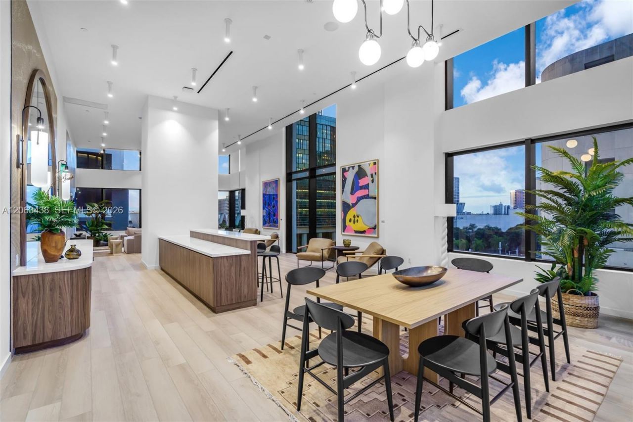 225 N Miami Ave, Unit PH-3712, Miami, FL 33128 Photo