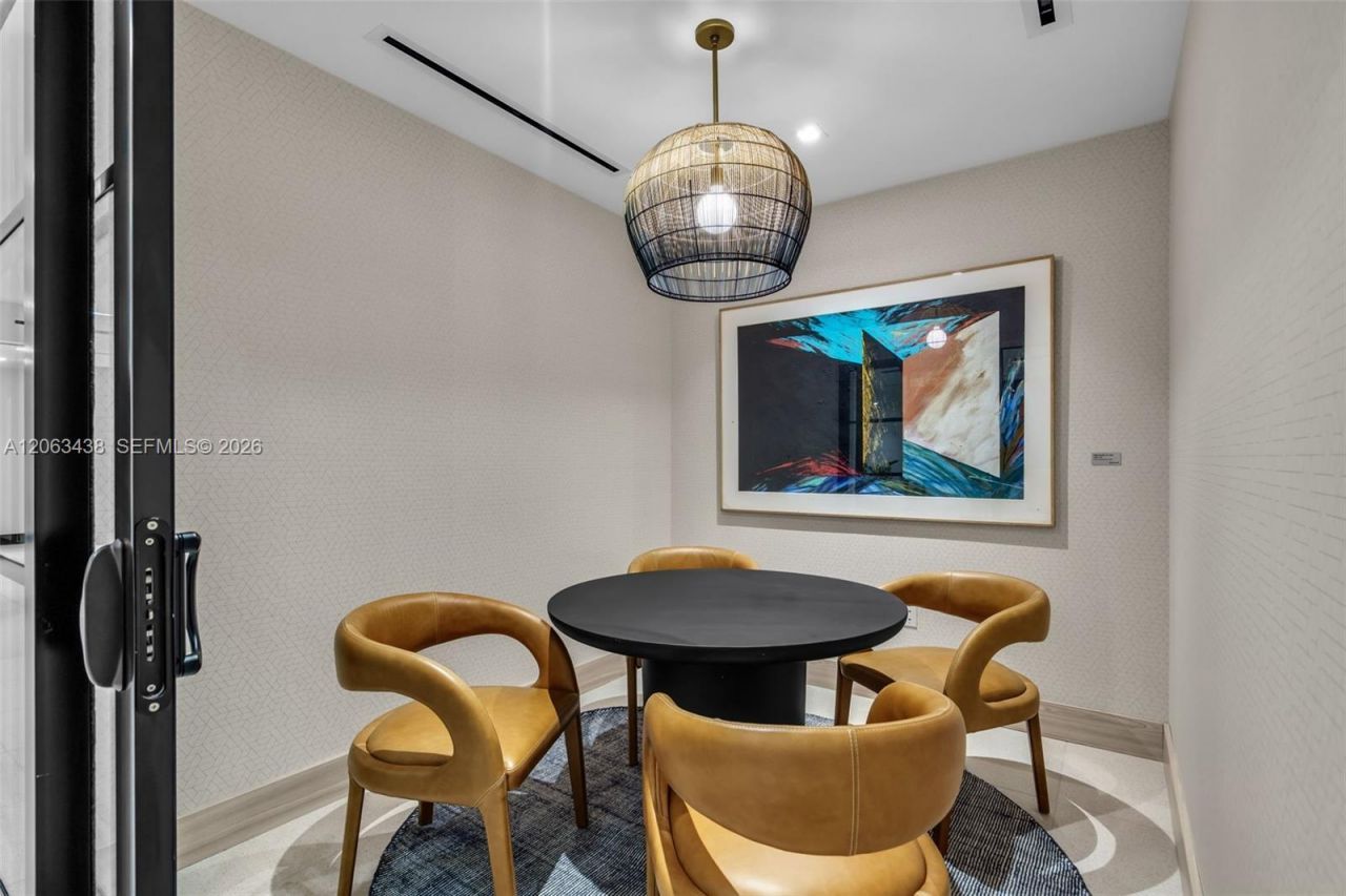 225 N Miami Ave, Unit PH-3712, Miami, FL 33128 Photo