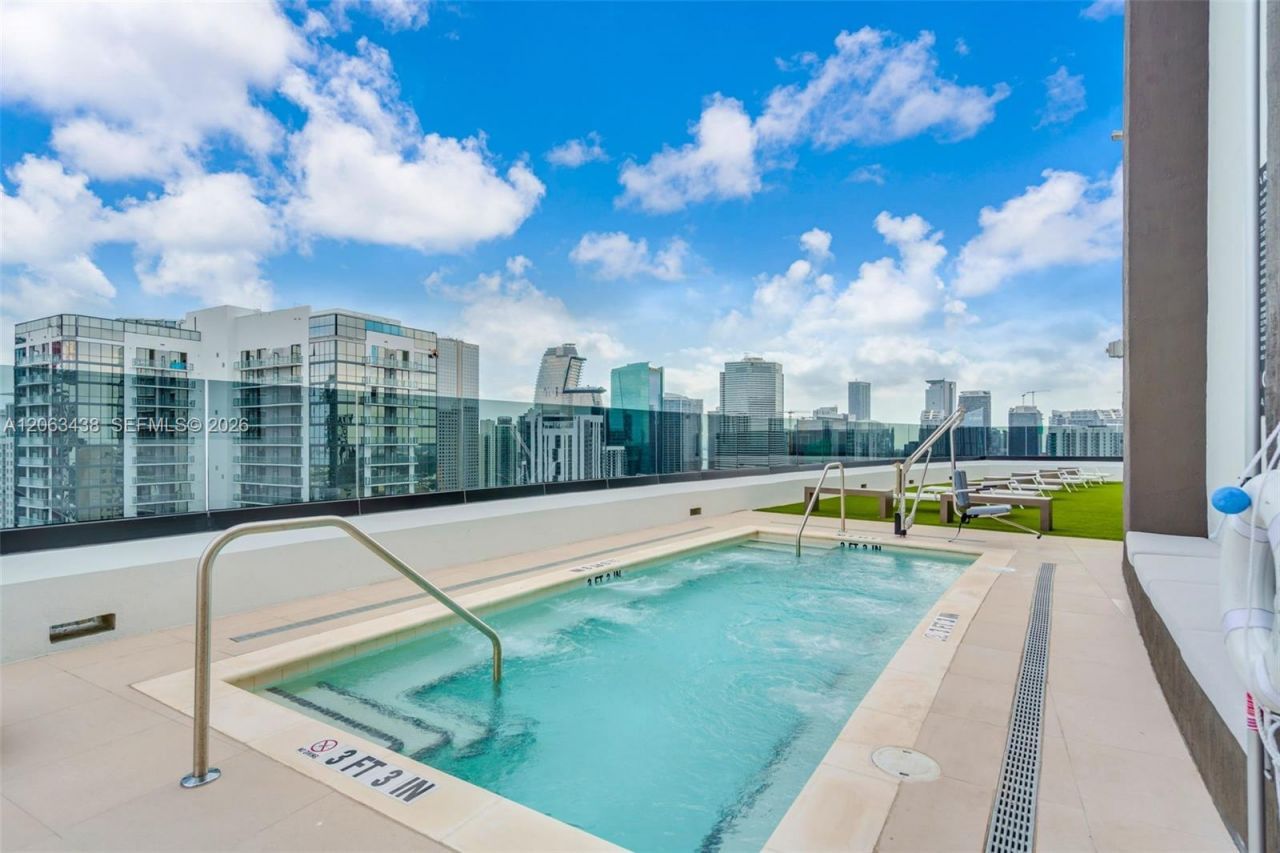 225 N Miami Ave, Unit PH-3712, Miami, FL 33128 Photo