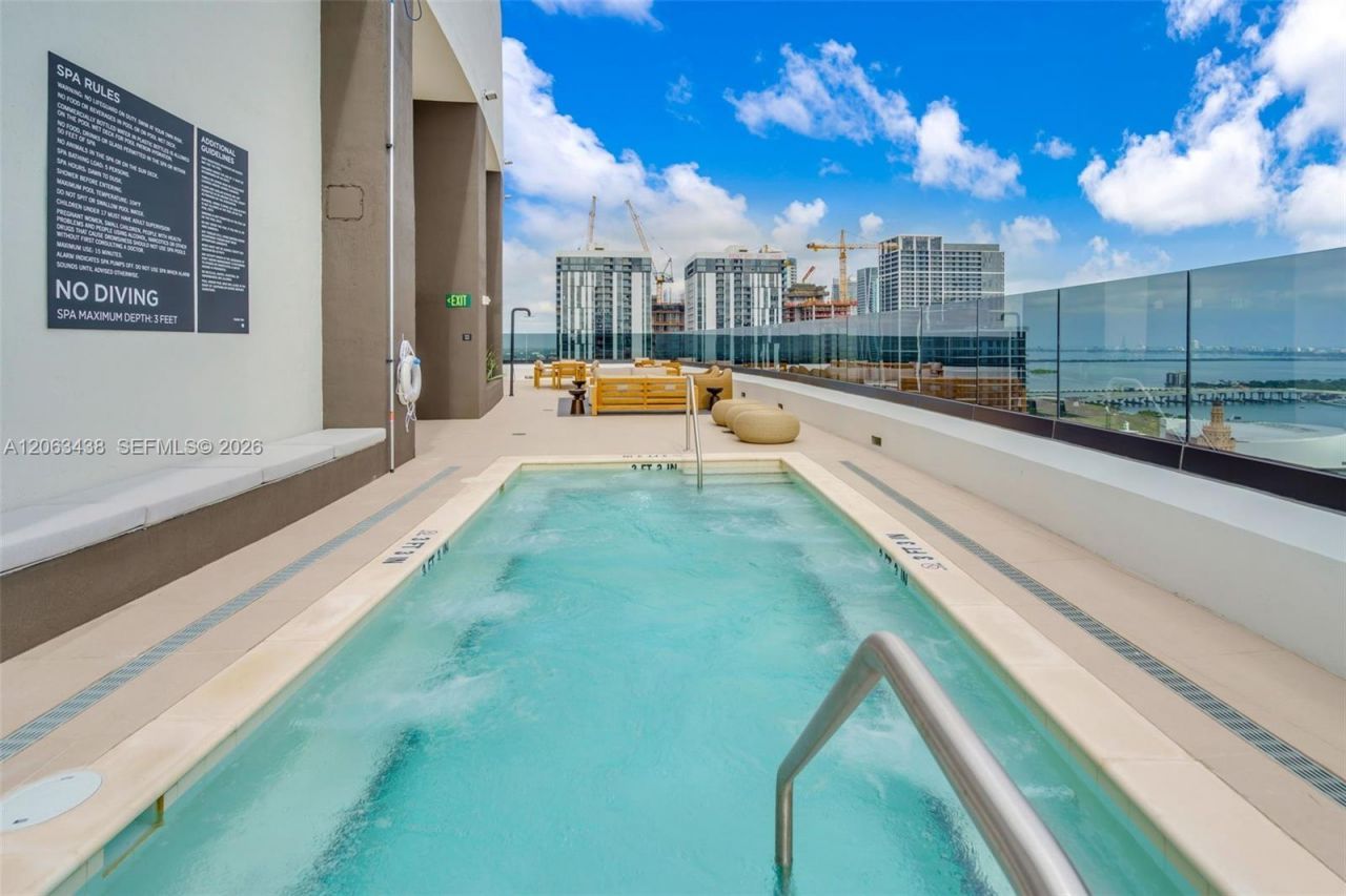 225 N Miami Ave, Unit PH-3712, Miami, FL 33128 Photo