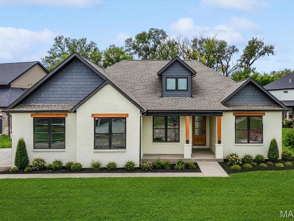 819 Daniel Drive, Mascoutah, IL 62258