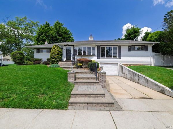 3695 Waverly Avenue , Seaford, NY 11783