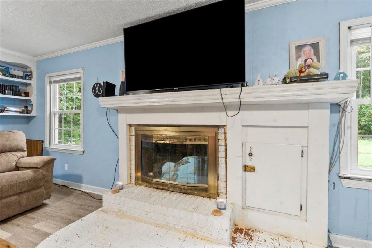 924 Tyler Rd. Photo 13