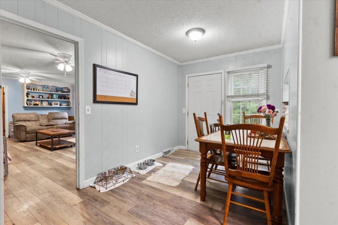 924 Tyler Rd. Photo 22