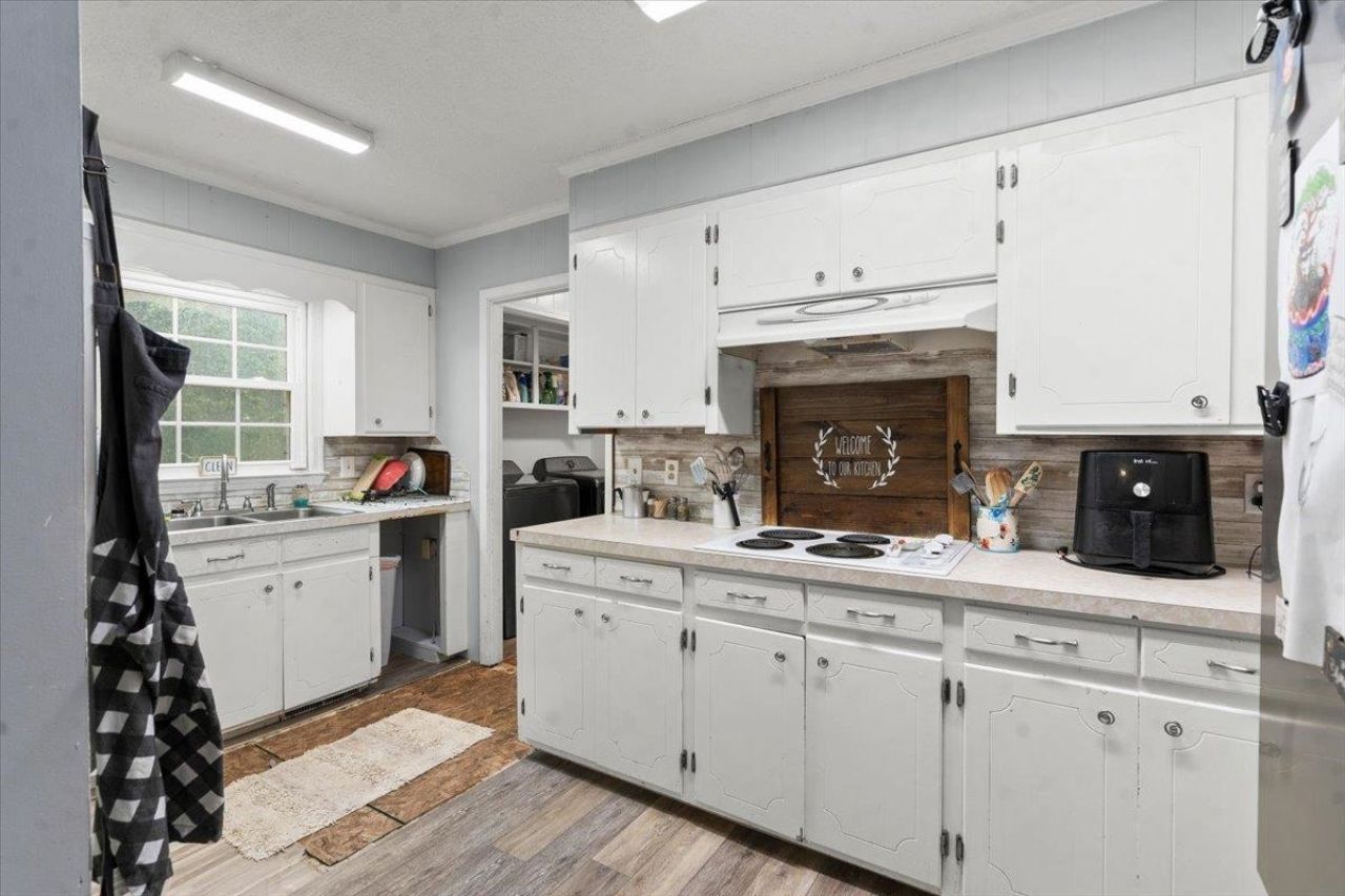 924 Tyler Rd. Photo 23
