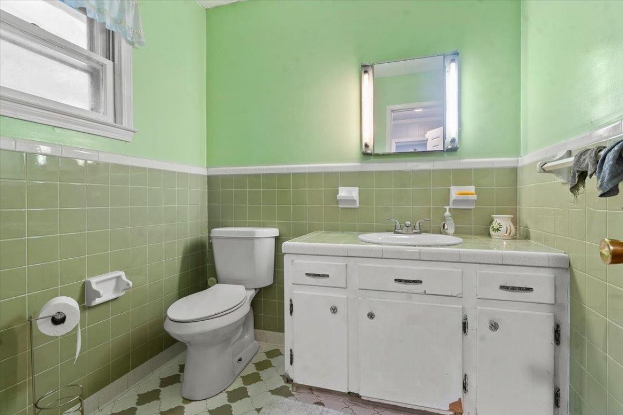 924 Tyler Rd. Photo 29