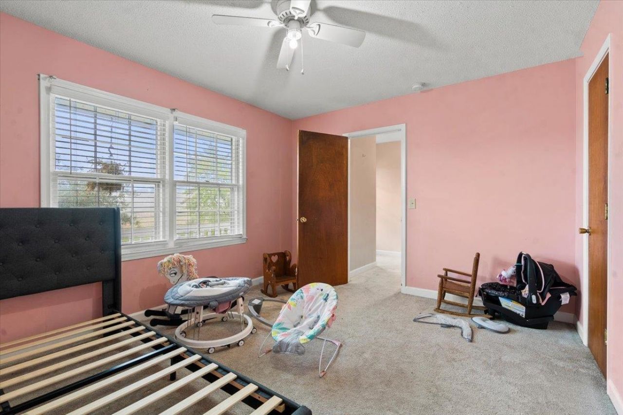 924 Tyler Rd. Photo 37