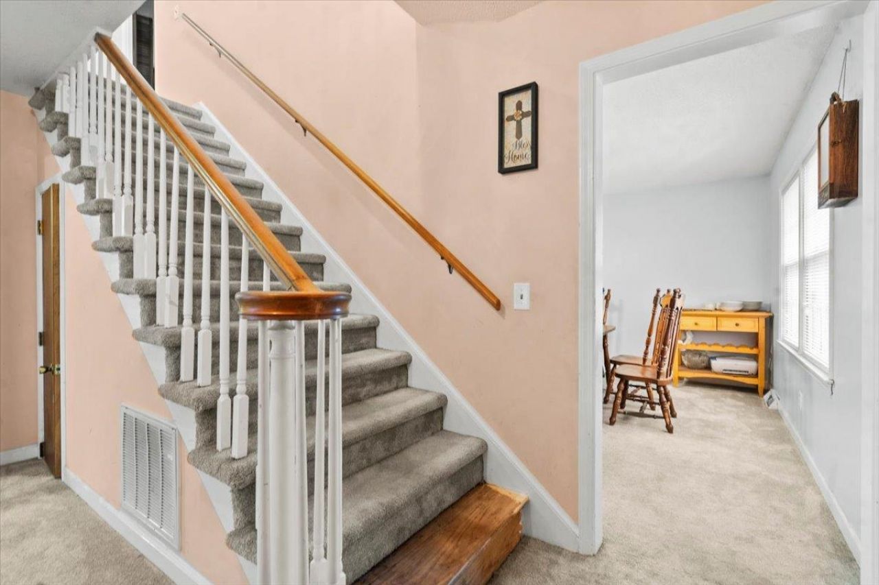 924 Tyler Rd. Photo 6