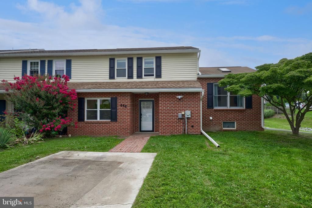 455 CROSSWINDS DRIVE , LITITZ, PA 17543