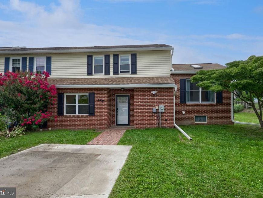 455 Crosswinds Drive , Lititz, PA 17543 Main Photo