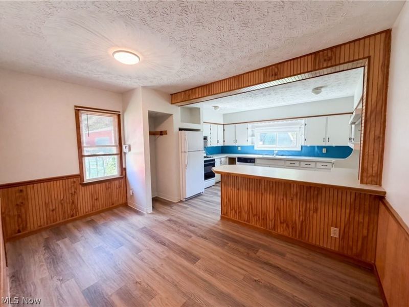 841 Chinook Avenue, Akron, OH 44305 Photo 2